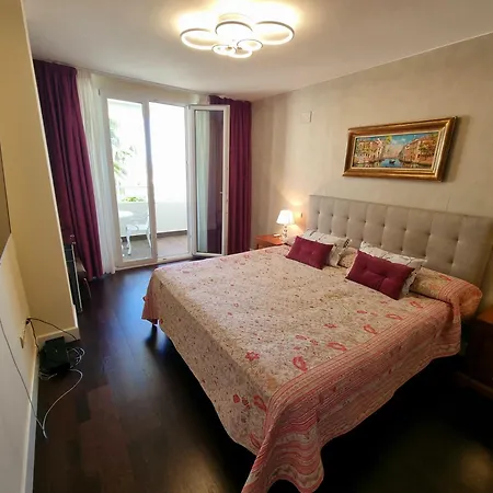 Apartament Luxury 2 Bedrooms In La Carihuela 20 Meters In From Of Torremolinos