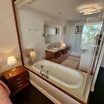 Luxury 2 Bedrooms In La Carihuela 20 Meters In From Of Lägenhet *