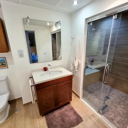 Апартаменты Luxury 2 Bedrooms In La Carihuela 20 Meters In From Of Торремолинос