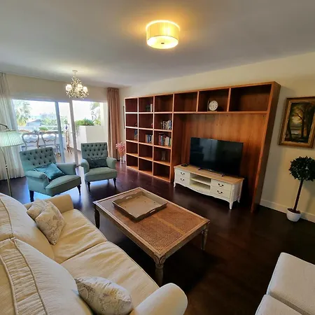 Luxury 2 Bedrooms In La Carihuela 20 Meters In From Of Lejlighed
