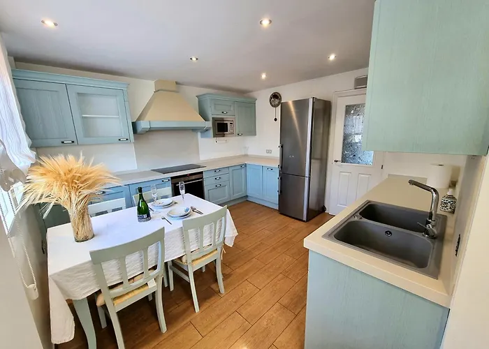 Apartment Luxury 2 Bedrooms In La Carihuela 20 Meters In From Of *